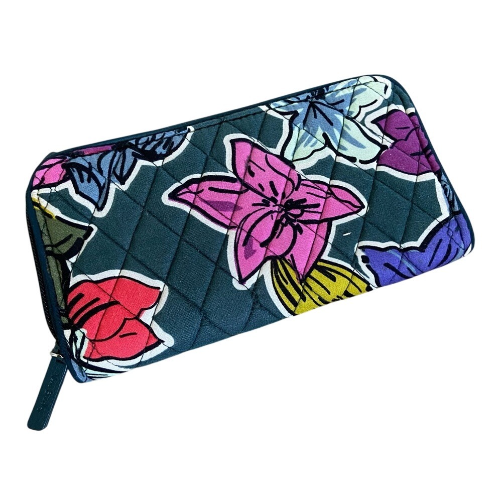 3/$25 Vera Bradley Floral Wallet
